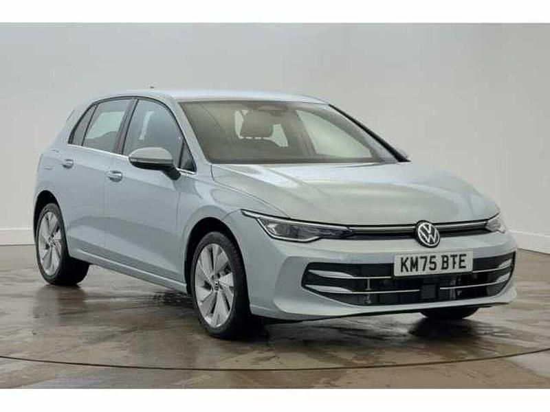 New 2025 VW Golf VIII | £28,990 (Good price) - Image 1/4