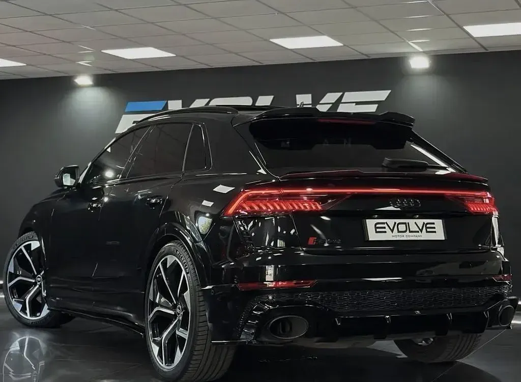 Used Audi Q8 Comfort 600 HP (441 kW) 2022 Black SUV