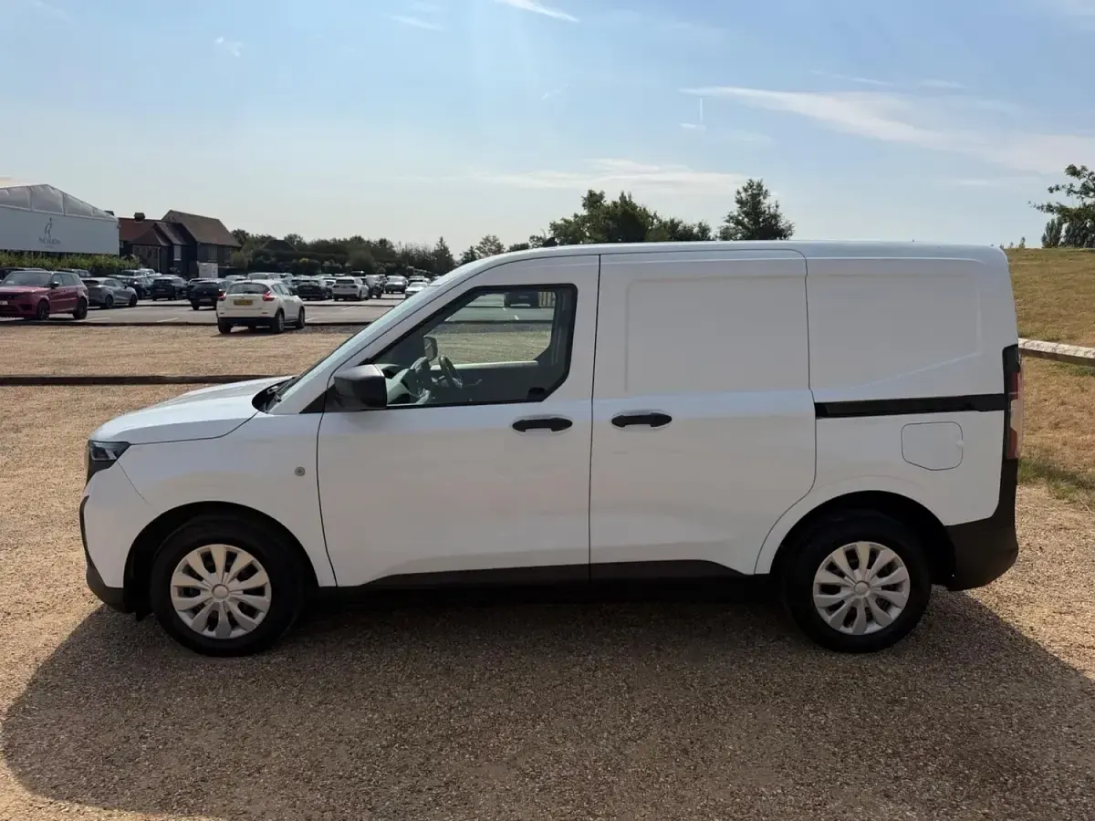 Used Ford Transit Courier Trend 2024 White Van