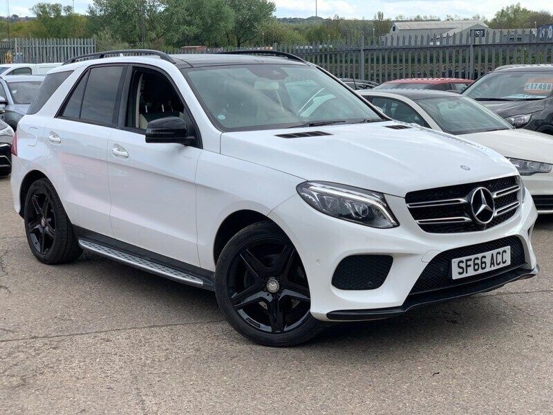 White Used 2016 Mercedes GLE350 AMG line Estate | £19,995 (Fair price) - Image 1/4