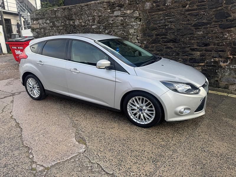 Silver Used 2013 Ford Focus Zetec Hatchback | £1,995 (Super price) - Image 1/4