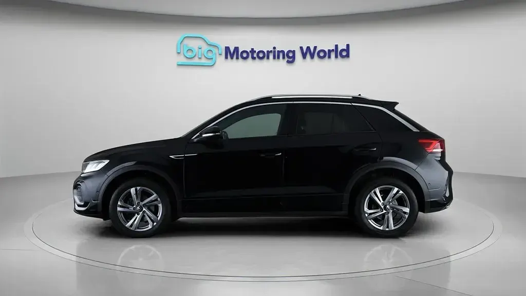 Używany VW T-Roc R-line 150 KM (110 kW) 2024 Czarny SUV