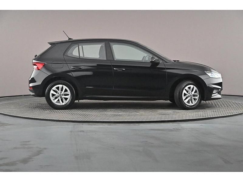 Used Skoda Fabia SE 70 HP (51 kW) 2025 Black magic pearl effect Hatchback