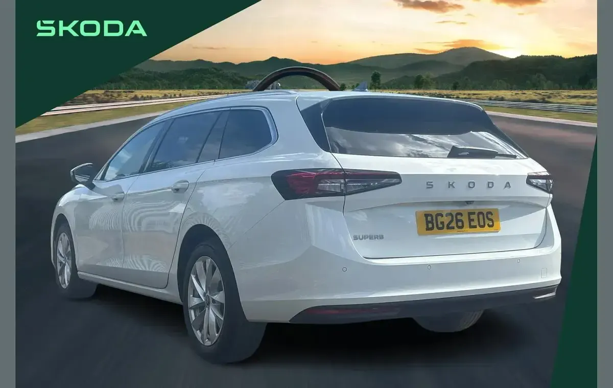 New Skoda Superb SE Technology 150 HP (110 kW) 2026 White Estate