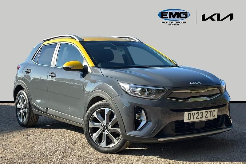 Used Kia Stonic 99 HP (72 kW) 2023 Grey SUV