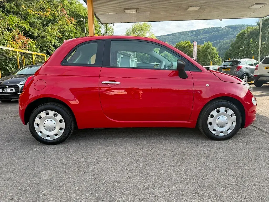 Used Fiat 500 Pop 69 HP (50 kW) 2016 Red Hatchback