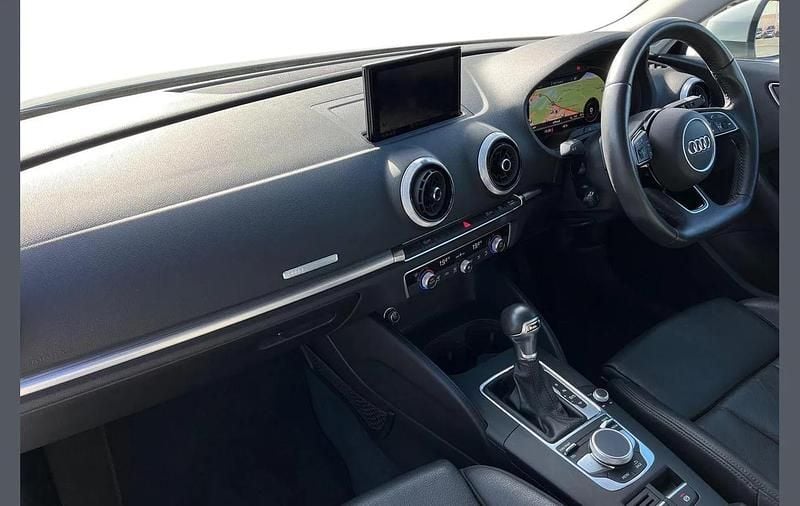 Used Audi A3 Sport 147 HP (108 kW) 2018 White Sedan