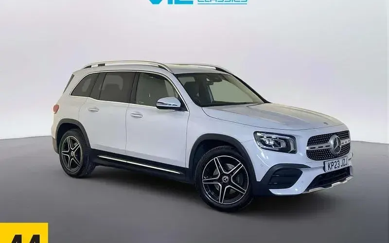 Used Mercedes GLB200 AMG line 163 HP (119 kW) 2023 SUV