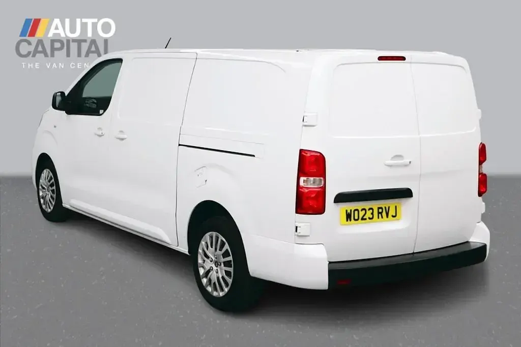 Used Fiat Scudo 100 HP (73 kW) 2023 White Van