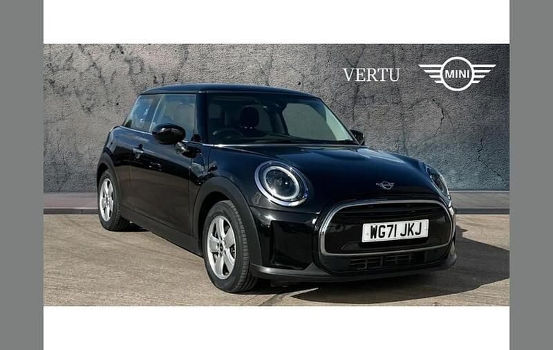 Usado Mini Cooper Classic 136 HP (100 kW) 2021 Citadino
