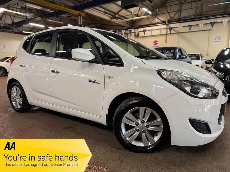 Used Hyundai ix20 Active 116 HP (85 kW) 2013 White Hatchback
