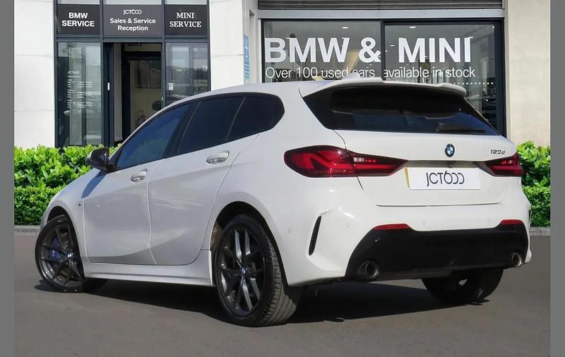 Used BMW 120 M Sport 187 HP (137 kW) 2023 White Hatchback