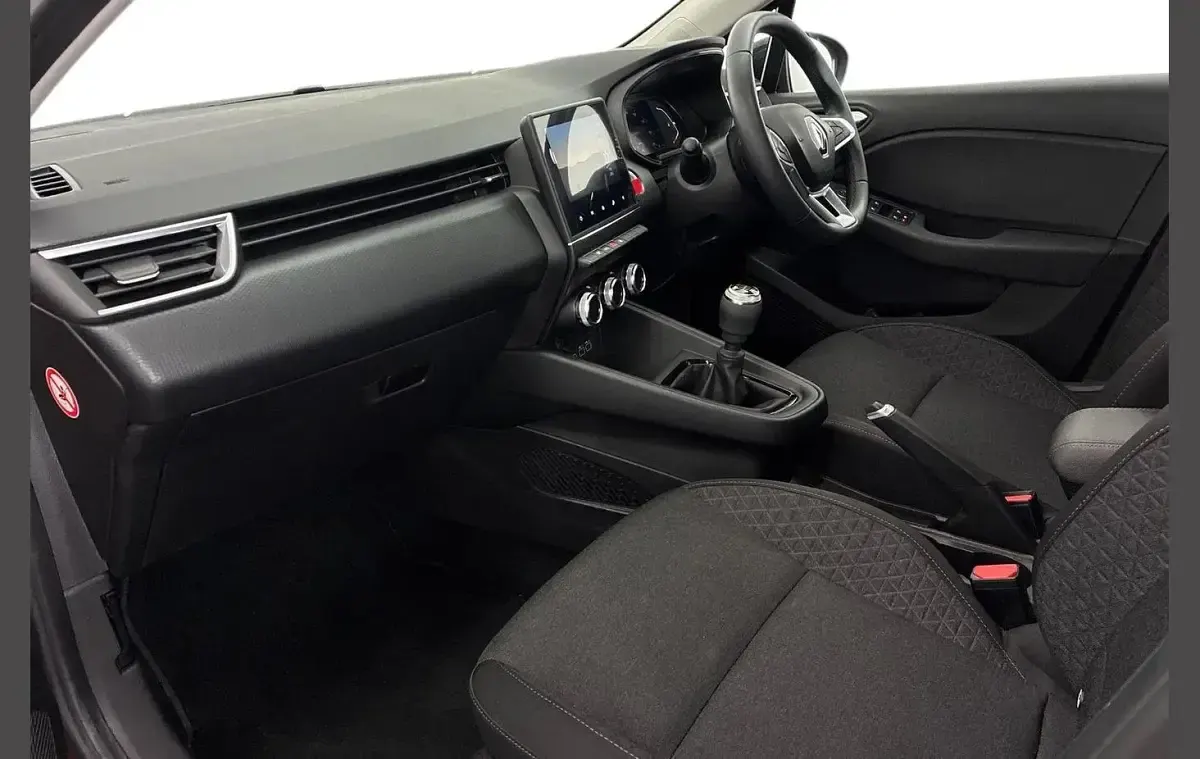 Used Renault Clio Evolution 90 HP (66 kW) 2023 Flame red  Hatchback