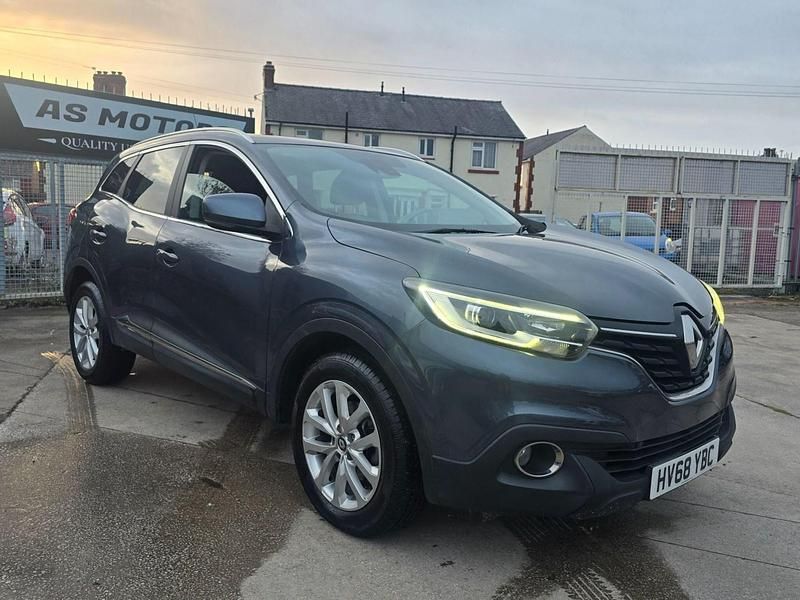 Grey Used 2018 Renault Kadjar Dynamique SUV | £8,295 (Good price) - Image 1/4