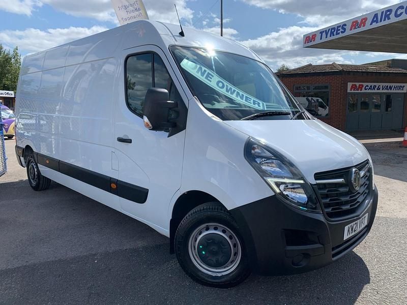 White Used 2021 Vauxhall Movano Van | £8,995 (Expensive) - Image 1/2