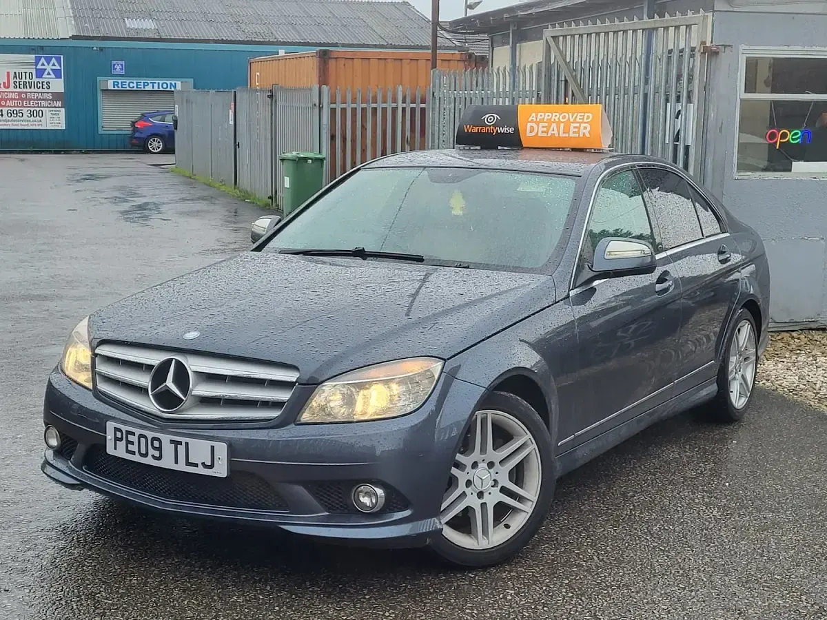 Used Mercedes C200 2009 Grey Sedan
