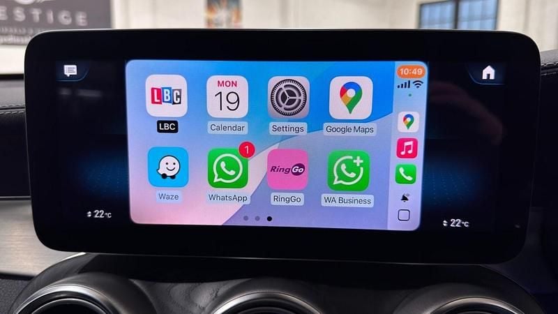 Used Mercedes GLC220 AMG Line Premium 2022 Silver Estate