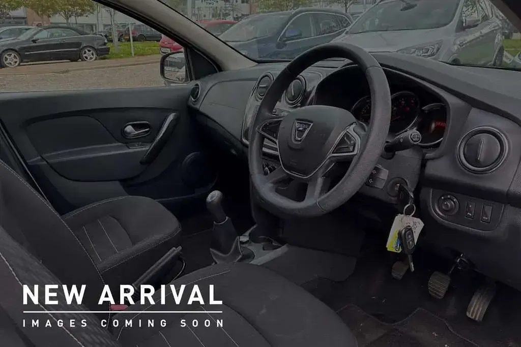 Used Dacia Sandero Comfort 90 HP (66 kW) 2020 White Hatchback