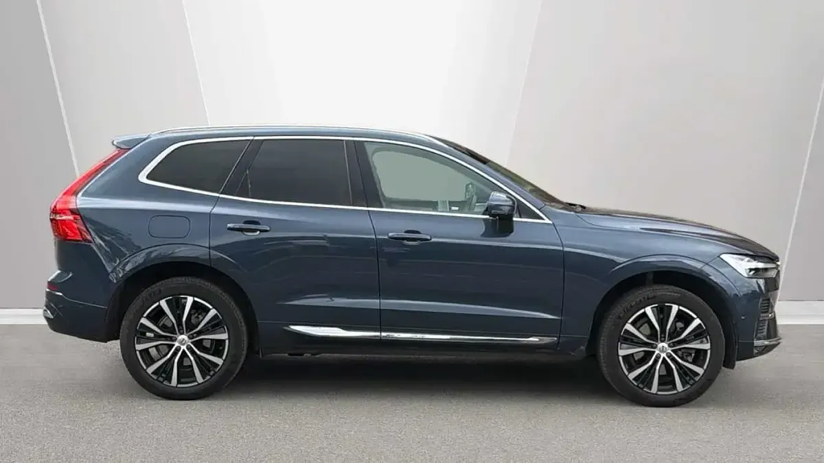 Used Volvo XC60 Ultra 250 HP (183 kW) 2025 Blue SUV