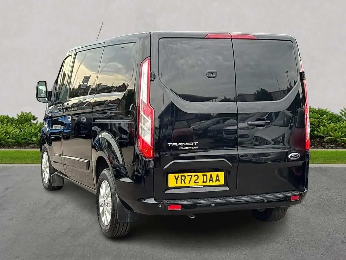 Used Ford Transit Custom Limited 130 HP (95 kW) 2022 Black Van