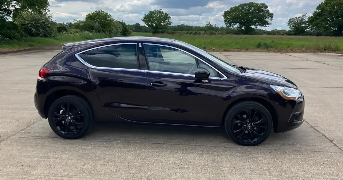 Used Citroën DS4 Start 115 HP (84 kW) 2014 Purple Hatchback