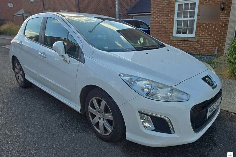 White Used 2013 Peugeot 308 Active Hatchback | £3,490 (Super price) - Image 1/1
