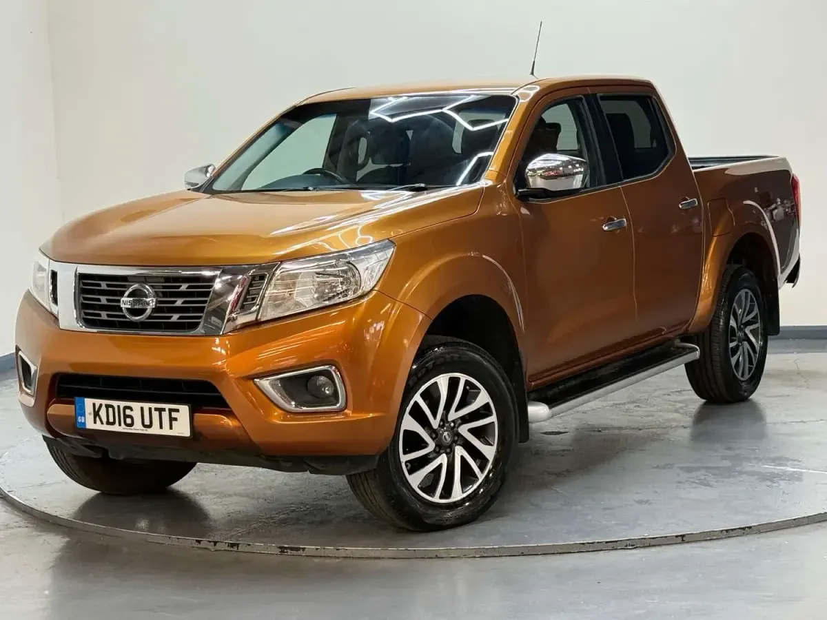 Used Nissan Navara N-Connecta 2016 Yellow Pickup
