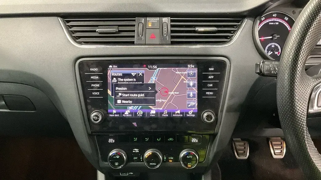 Usado Skoda Octavia vRS 230 HP (169 kW) 2018 Preto Citadino