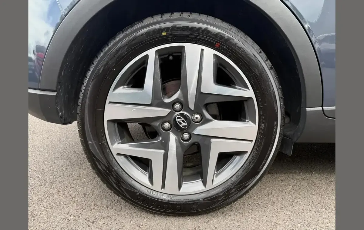 Used Hyundai Bayon Premium 99 HP (72 kW) 2023 Grey SUV