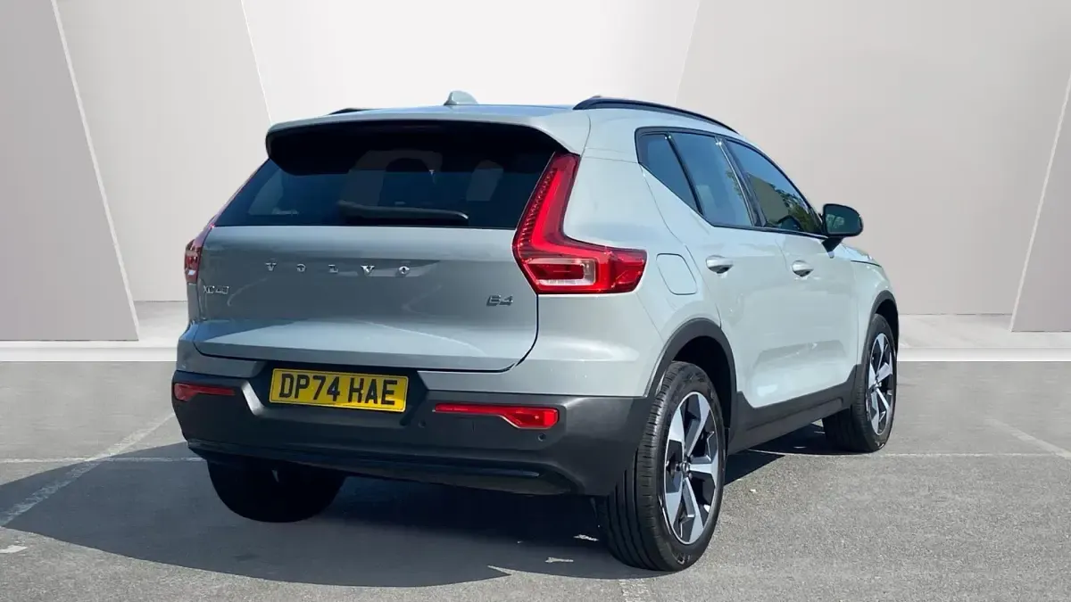 Used Volvo XC40 Plus 197 HP (144 kW) 2025 Grey SUV