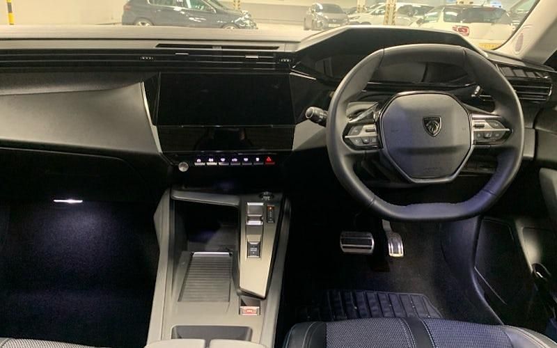 Used Peugeot 308 Allure 131 HP (96 kW) 2024 Hatchback