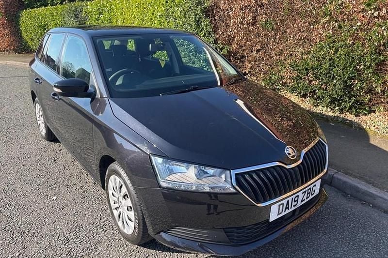 Used Skoda Fabia 75 HP (55 kW) 2019 Black Estate