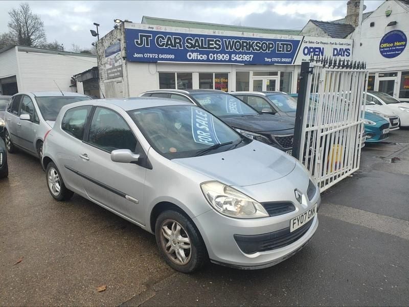 Silver Used 2007 Renault Clio II Rip Curl Hatchback | £1,500 (Fair price) - Image 1/4