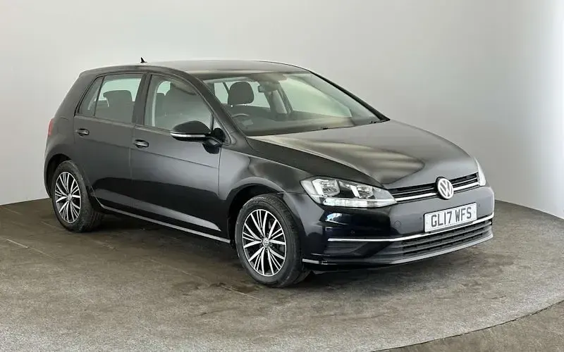 Used VW Golf VII SE 125 HP (91 kW) 2017 Hatchback