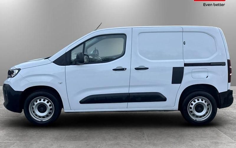 Begagnad Peugeot Partner 102 HK (75 kW) 2025 Minibuss