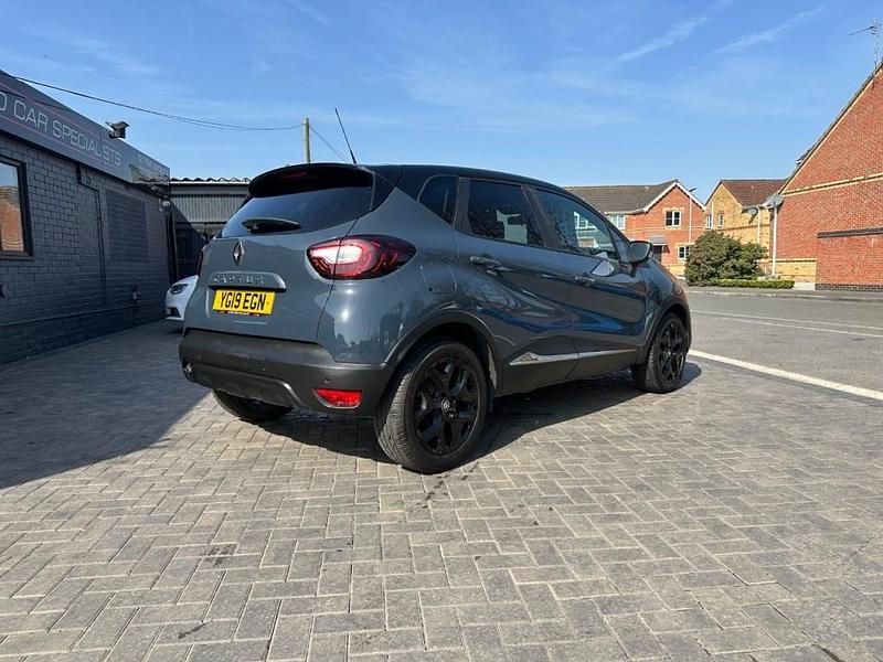 Used Renault Captur Iconic 90 HP (66 kW) 2019 Blue/black SUV