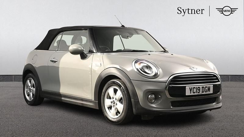 Grey Used 2019 Mini Cooper Classic Hatchback | £14,250 (Fair price) - Image 1/4