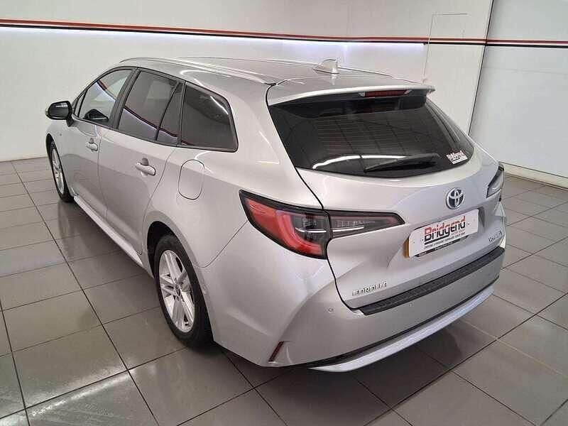 Usado Toyota Corolla 2021 Prateado Carrinha