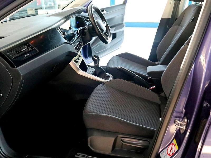 Used VW Polo Life 2023 Vibrant violet Hatchback