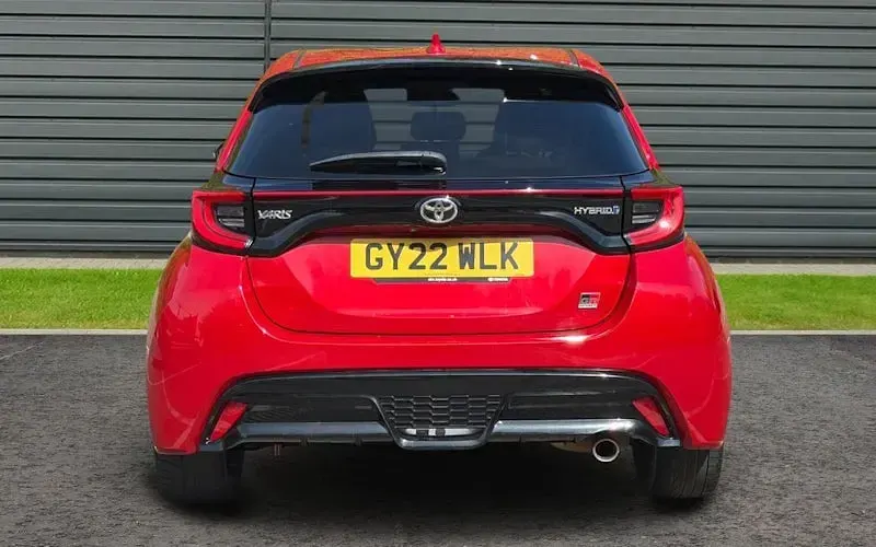 Used Toyota Yaris Sport 116 HP (85 kW) 2022 Red Hatchback
