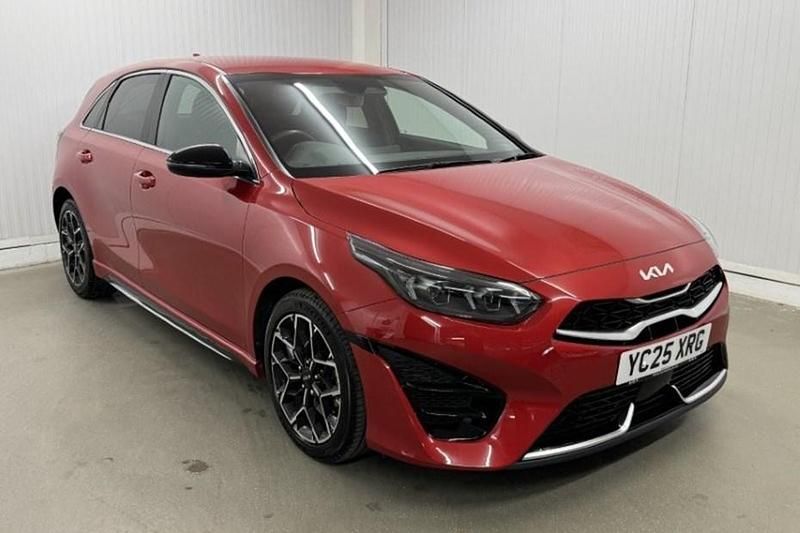 Used Kia Ceed GT-Line 138 HP (101 kW) 2025 Red Hatchback
