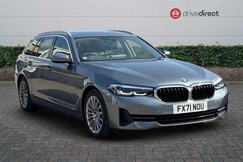 Paint metallic Used 2021 BMW 530e Performance Estate | £20,850 (Super price) - Image 1/1