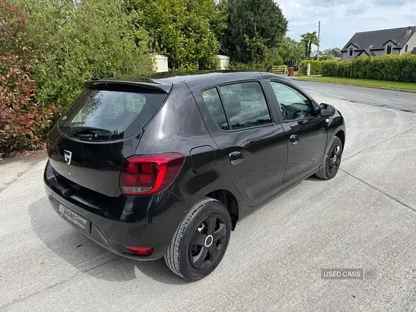 Used Dacia Sandero Comfort 90 HP (66 kW) 2018 Black Hatchback