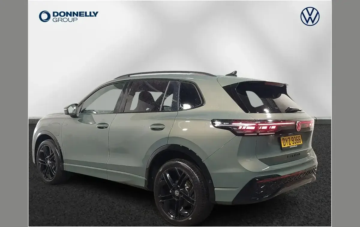 Used VW Tiguan R-line 200 HP (147 kW) 2026 Green SUV