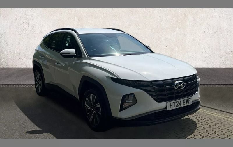 White Used 2024 Hyundai Tucson SE SUV | £21,024 (Good price) - Image 1/4