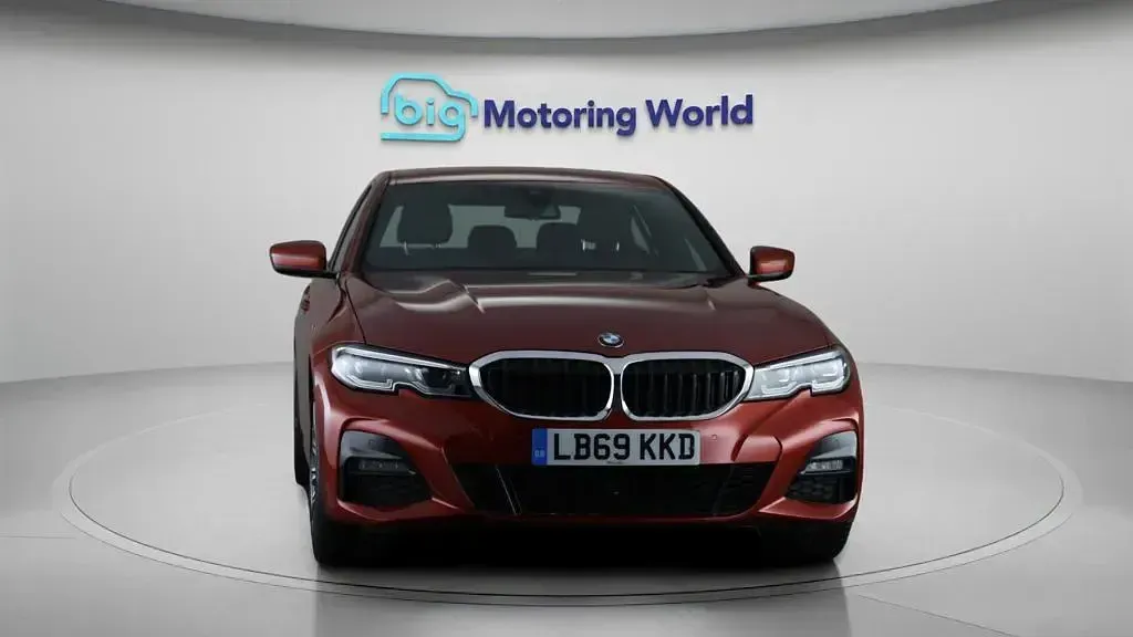 Used BMW 330e M Sport 292 HP (214 kW) 2019 Orange Sedan