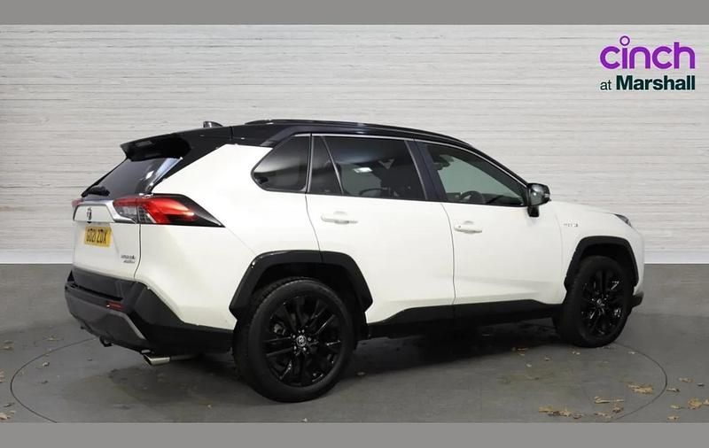 Used Toyota RAV4 Hybrid 218 HP (160 kW) 2021 Other SUV