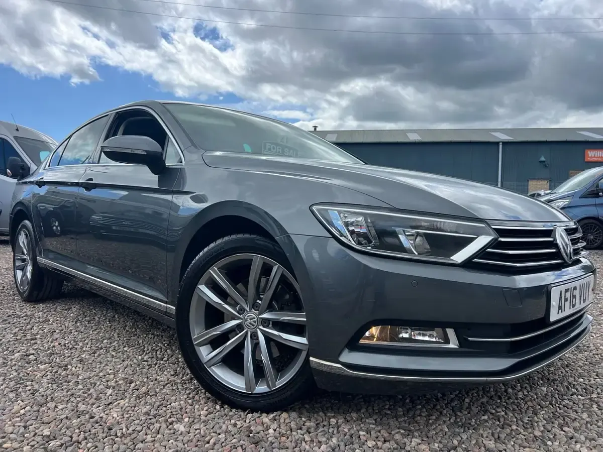 Used VW Passat GT 150 HP (110 kW) 2016 Grey Sedan
