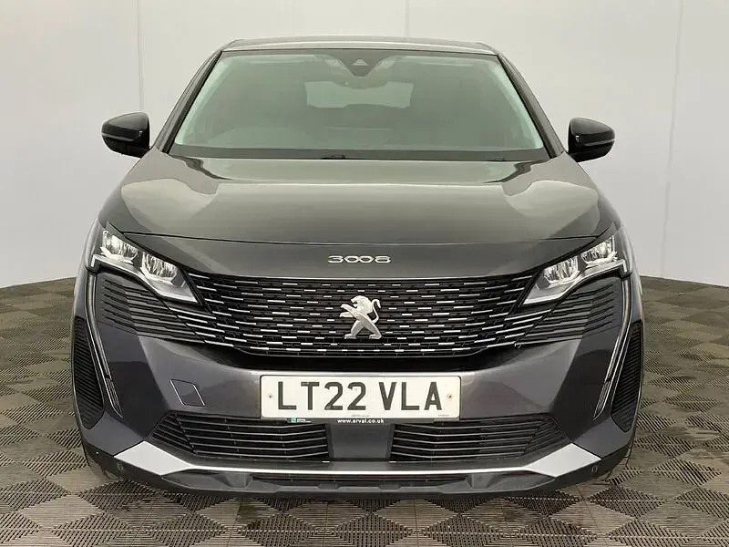 Used Peugeot 3008 Allure 300 HP (220 kW) 2022 Grey SUV