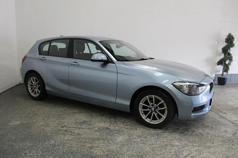 Begagnad BMW 120 Comfort Edition 2014 Blå Halvkombi